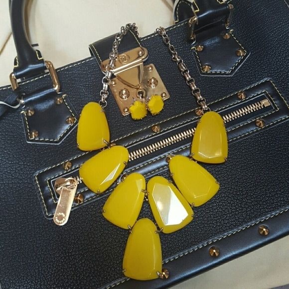 FOUND Kendra Scott Mustard Yellow Harlow - Picture 2 of 2